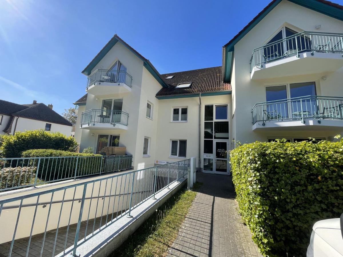 Apartment Diana Mit Terrasse Zempin Exterior photo
