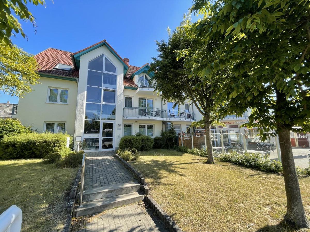 Apartment Diana Mit Terrasse Zempin Exterior photo